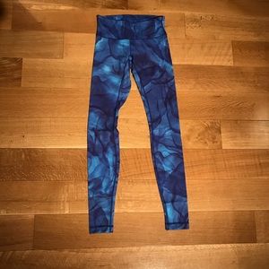 Lululemon workout leggings